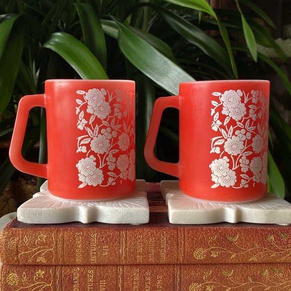 Pair of Vintage Federal Glass Calico Floral Mugs - 1950s USA Rare Tea Coffee Set - Picture 3 of 11